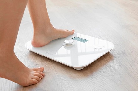 Как умные весы определяют параметры вашего тела - «Эксплуатация»
